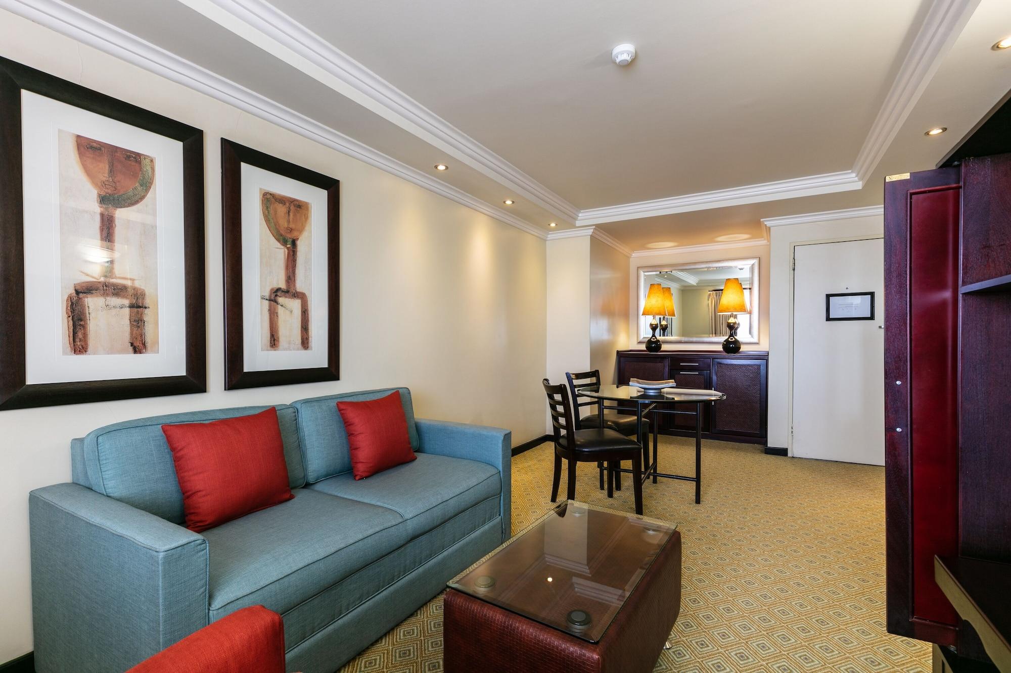 Cresta President Hotel Γκαμπορόνε Εξωτερικό φωτογραφία