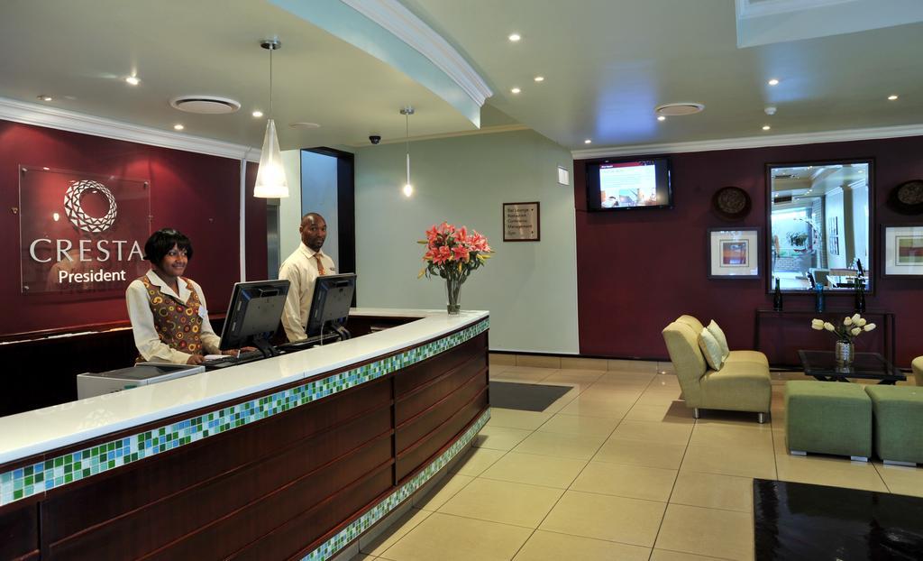 Cresta President Hotel Γκαμπορόνε Εξωτερικό φωτογραφία