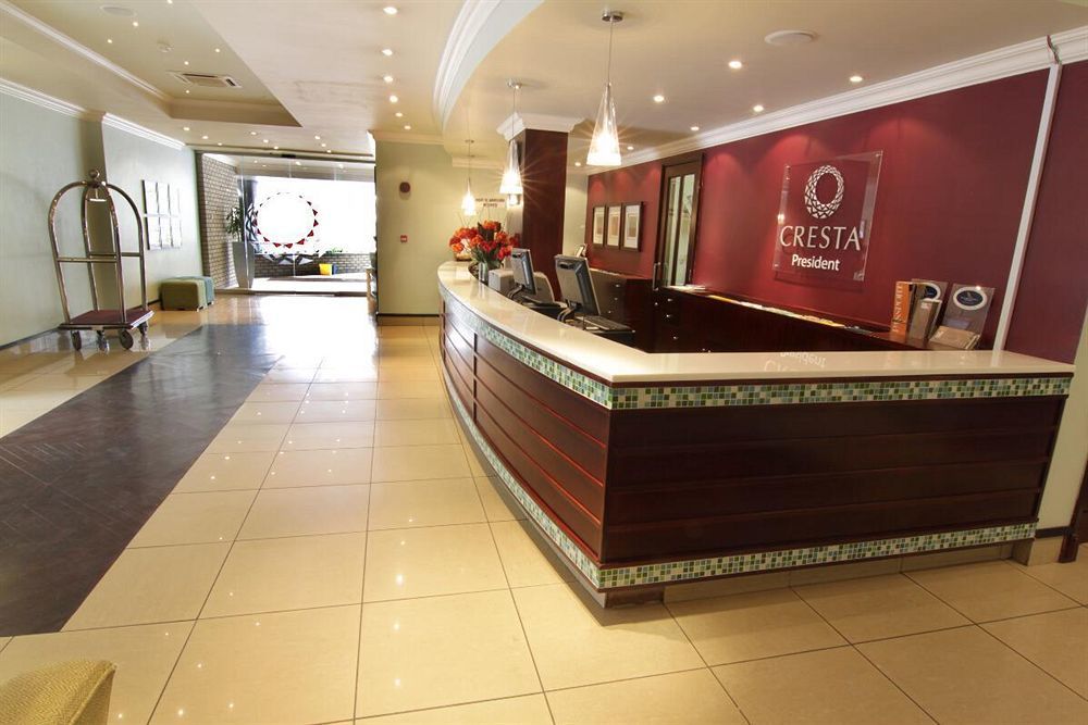 Cresta President Hotel Γκαμπορόνε Εσωτερικό φωτογραφία