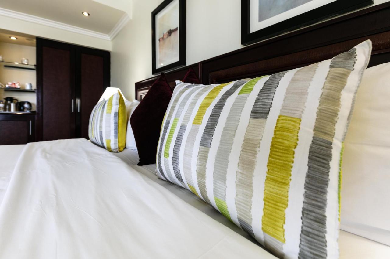 Cresta President Hotel Γκαμπορόνε Εξωτερικό φωτογραφία